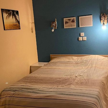 Villa 2 Etoiles Proche Plage Et Commerces Saint-Cyprien Szoba fotó